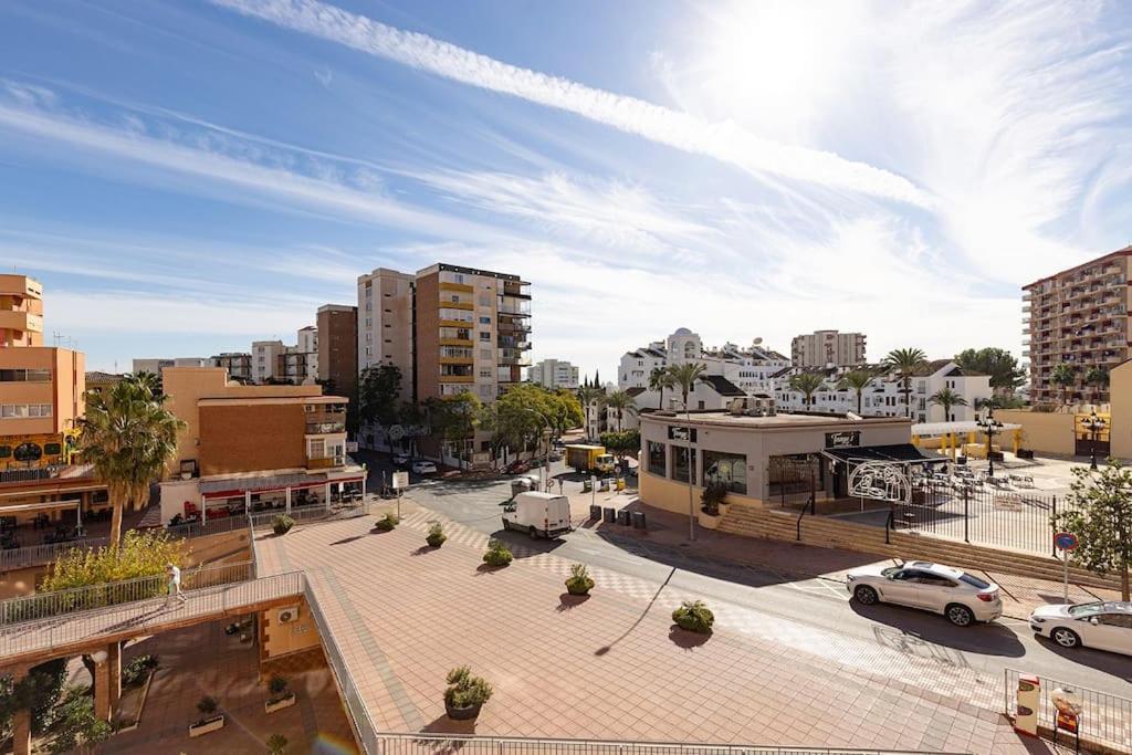 Lejlighed 019 Stylish 3 Bed Ibensa Square Apt, Near & Bars *